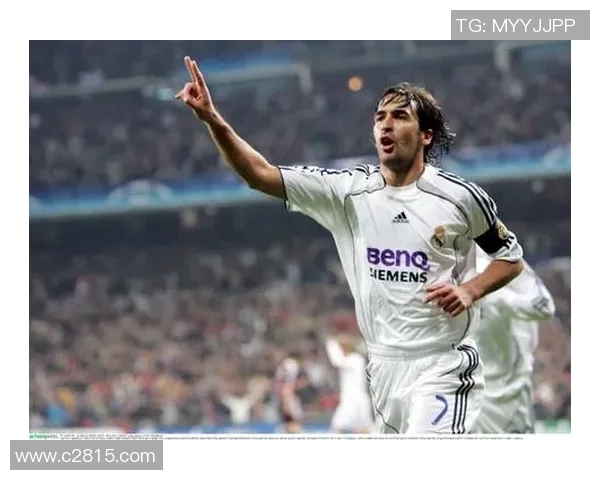 足坛巨星背后的秘密人生曝光 从辉煌赛场到隐秘真相全解析