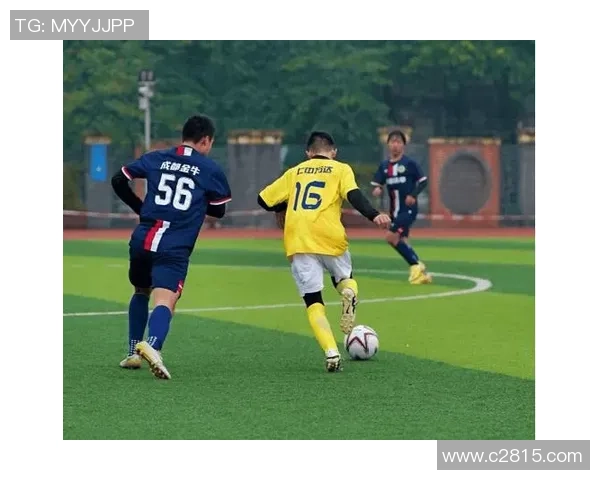 足球星团队凝聚力量展现拼搏精神引领绿茵赛场逐梦辉煌